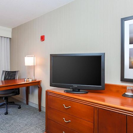 Courtyard By Marriott Roseville Galleria Mall/Creekside Ridge Drive Zewnętrze zdjęcie