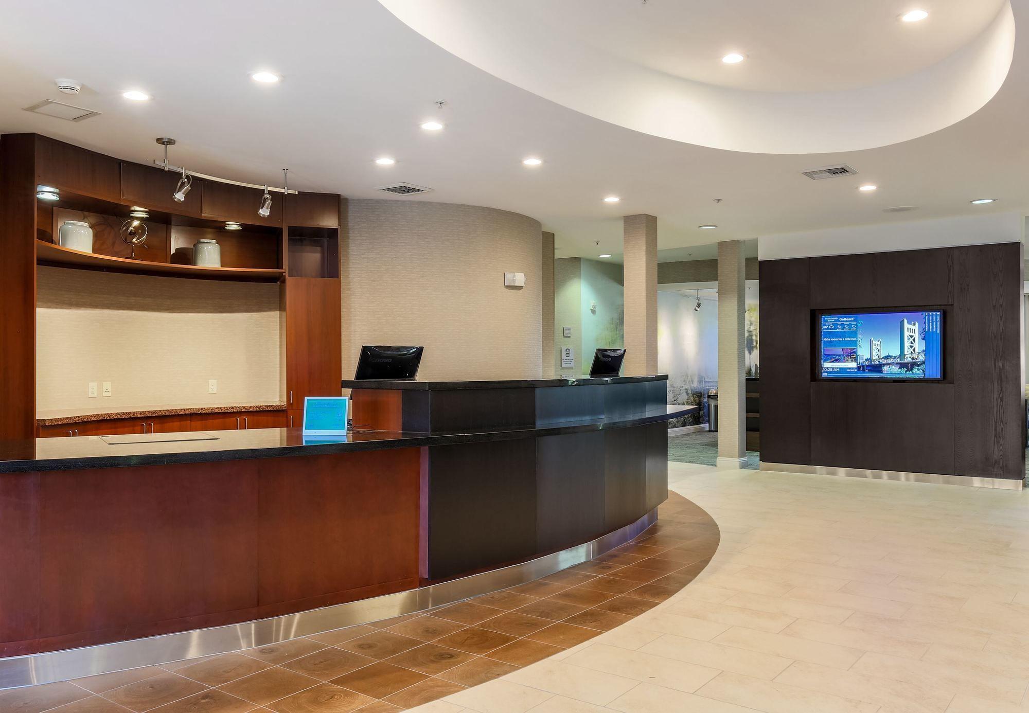 Courtyard By Marriott Roseville Galleria Mall/Creekside Ridge Drive Zewnętrze zdjęcie