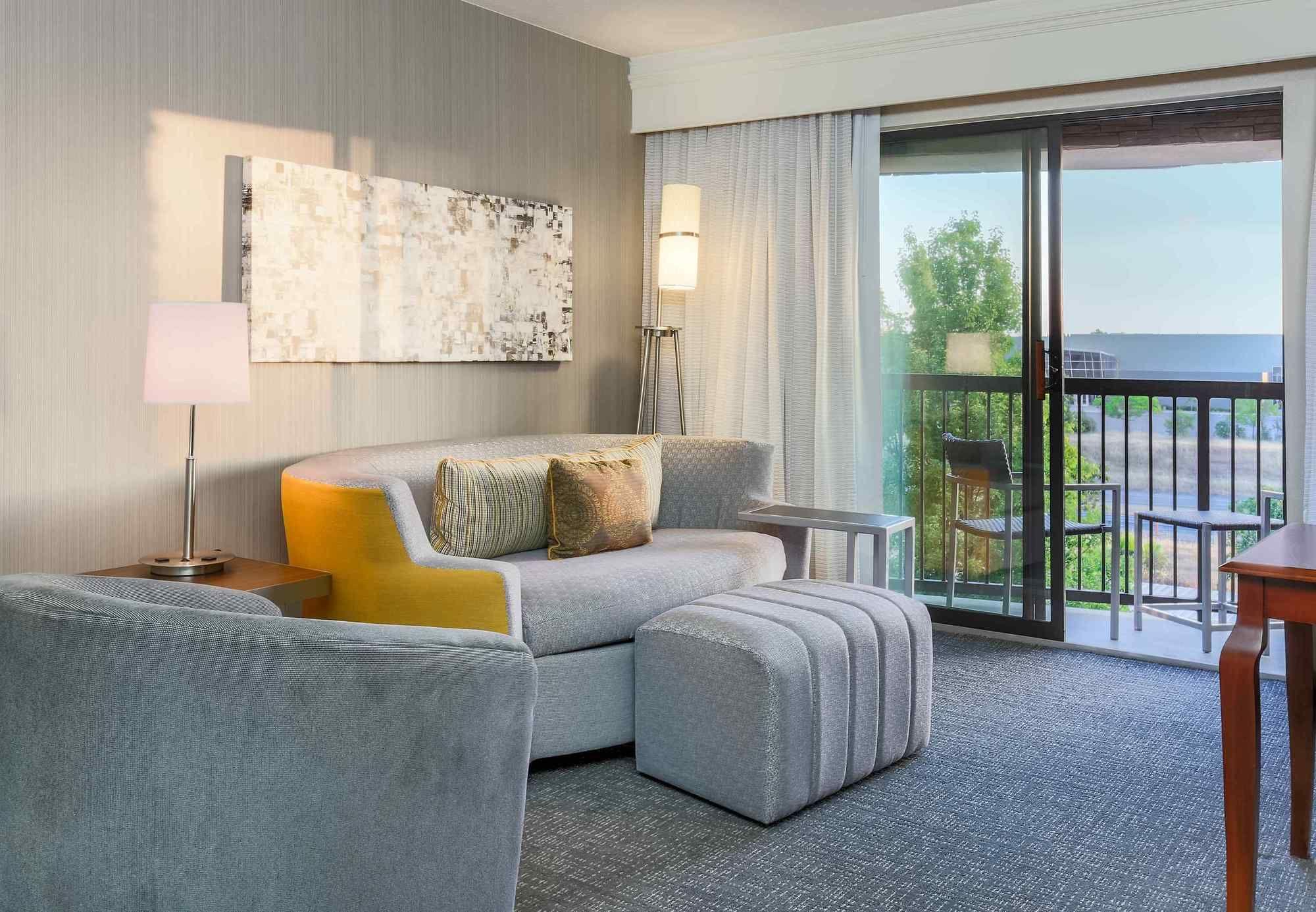 Courtyard By Marriott Roseville Galleria Mall/Creekside Ridge Drive Zewnętrze zdjęcie