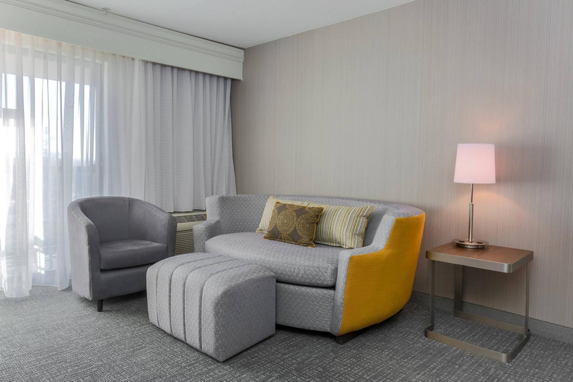 Courtyard By Marriott Roseville Galleria Mall/Creekside Ridge Drive Zewnętrze zdjęcie