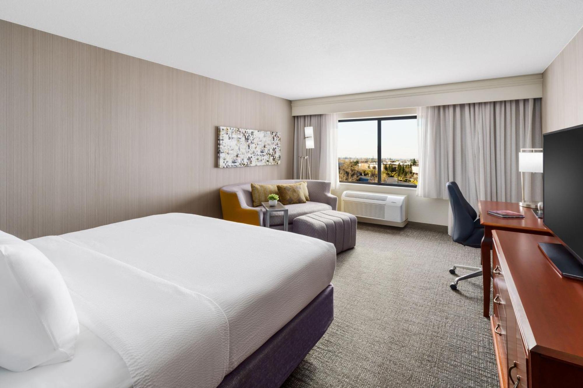 Courtyard By Marriott Roseville Galleria Mall/Creekside Ridge Drive Zewnętrze zdjęcie