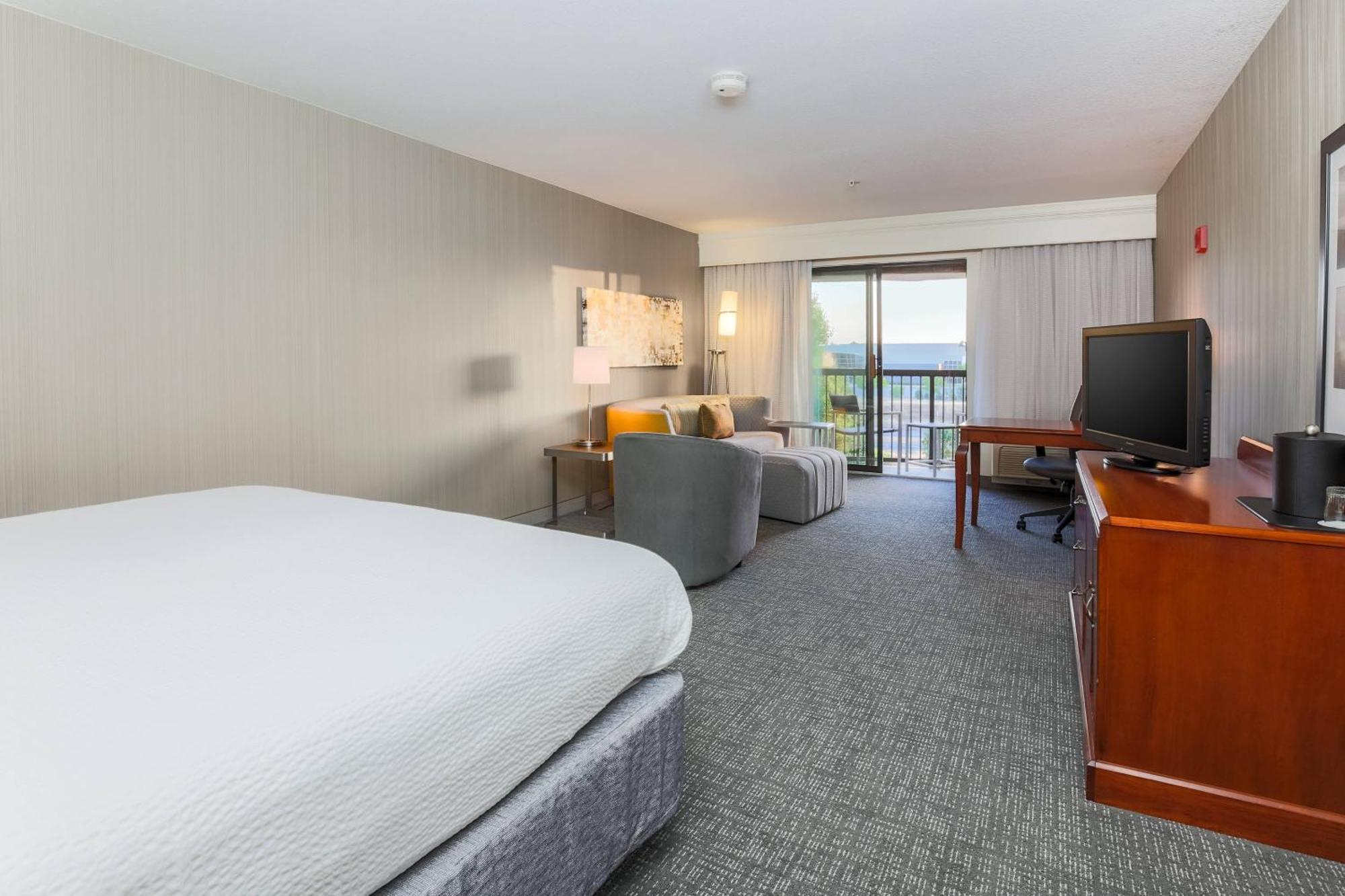 Courtyard By Marriott Roseville Galleria Mall/Creekside Ridge Drive Zewnętrze zdjęcie