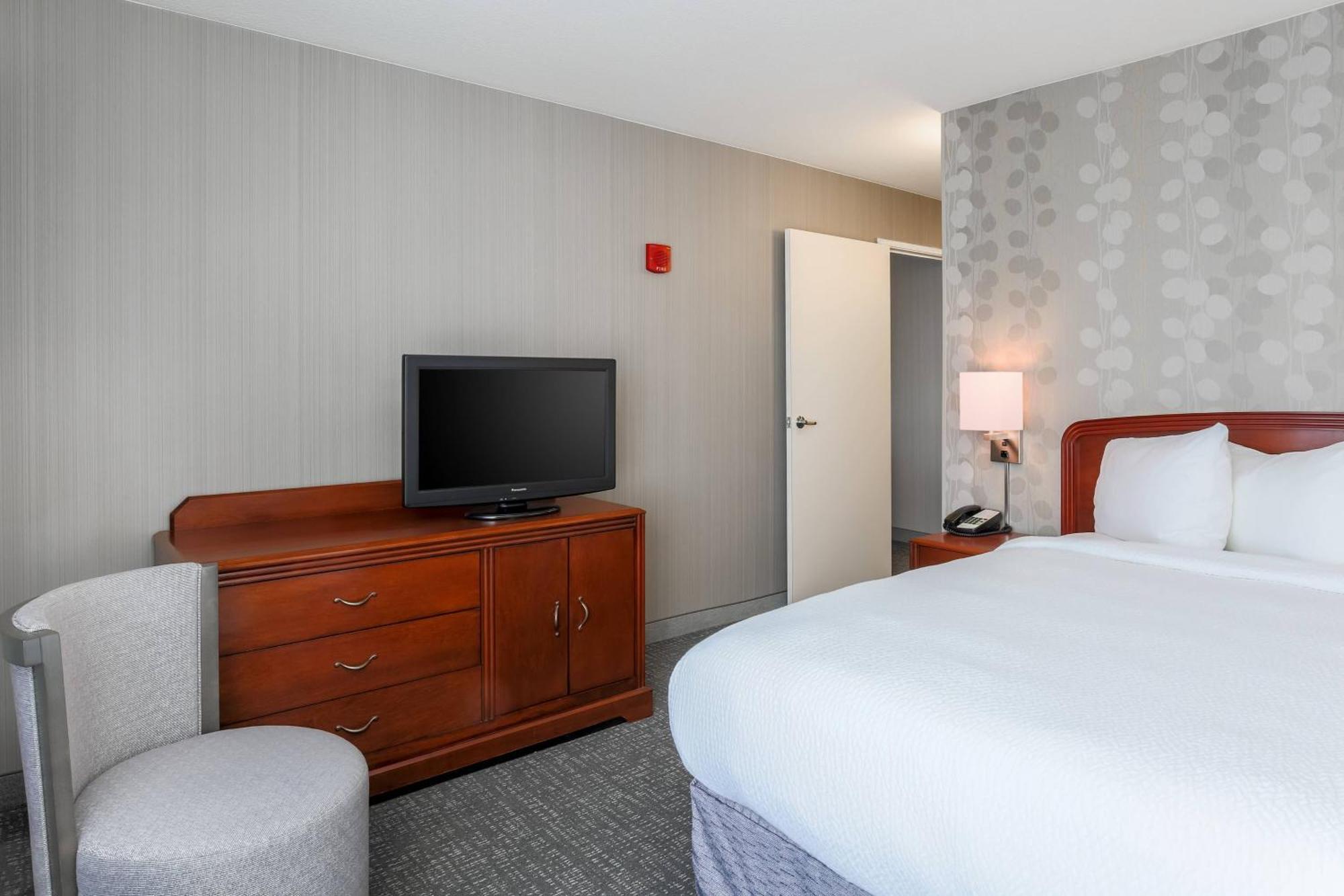 Courtyard By Marriott Roseville Galleria Mall/Creekside Ridge Drive Zewnętrze zdjęcie