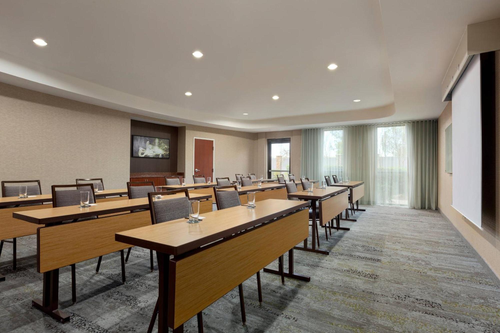 Courtyard By Marriott Roseville Galleria Mall/Creekside Ridge Drive Zewnętrze zdjęcie